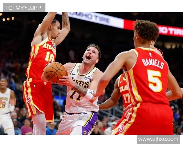 7人上双惊险逆袭！湖人遭老鹰终结5连胜，东契奇22+11努力无果